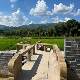 茂名花岗岩仿古石材景区使用案例