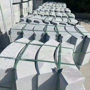 茂名 芝麻灰弧形路沿石