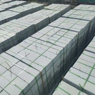 茂名 芝麻白1.8公分火烧300*600地铺，清仓大甩卖