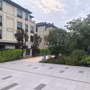 茂名 芝麻白与芝麻白搭配铺装，尺寸1200*600