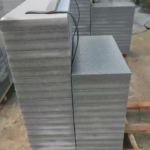茂名 芝麻灰火烧面300*600*50地铺石材