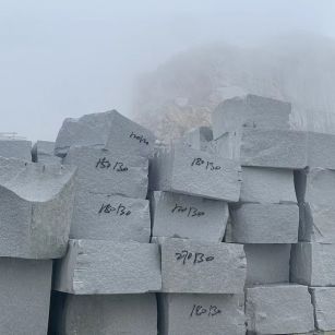 茂名芝麻白花岗石
