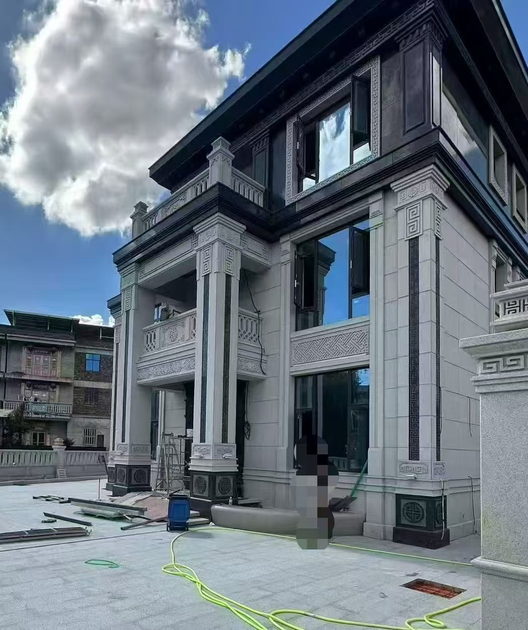 茂名 别墅干挂，芝麻白与芝麻黑完美配合