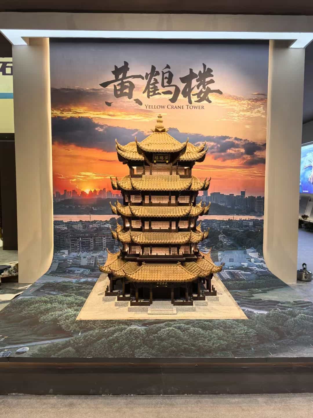 茂名仿古石文创作品-黄鹤楼