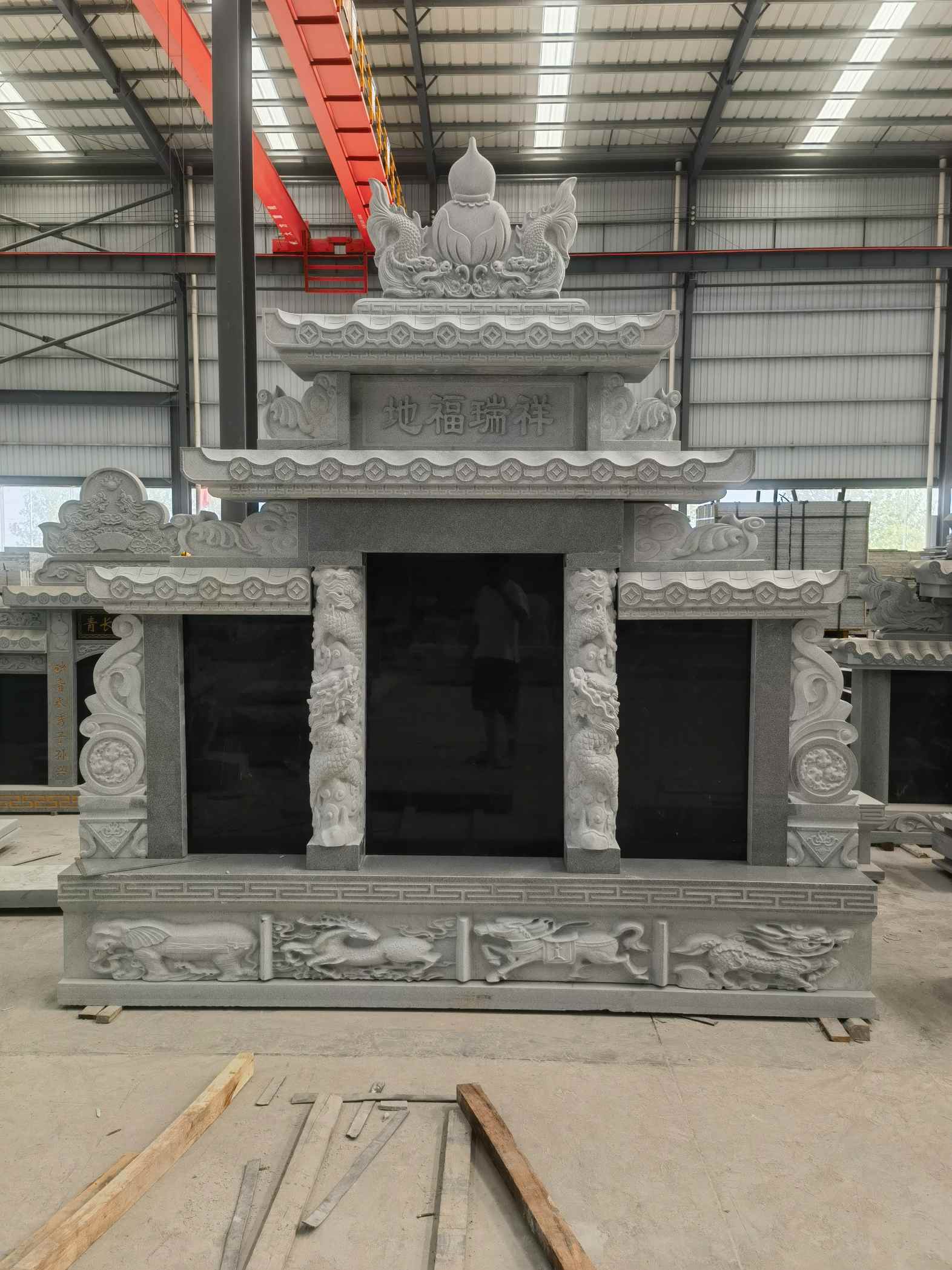 茂名 芝麻灰高档墓碑、土墓，一套也支持定做