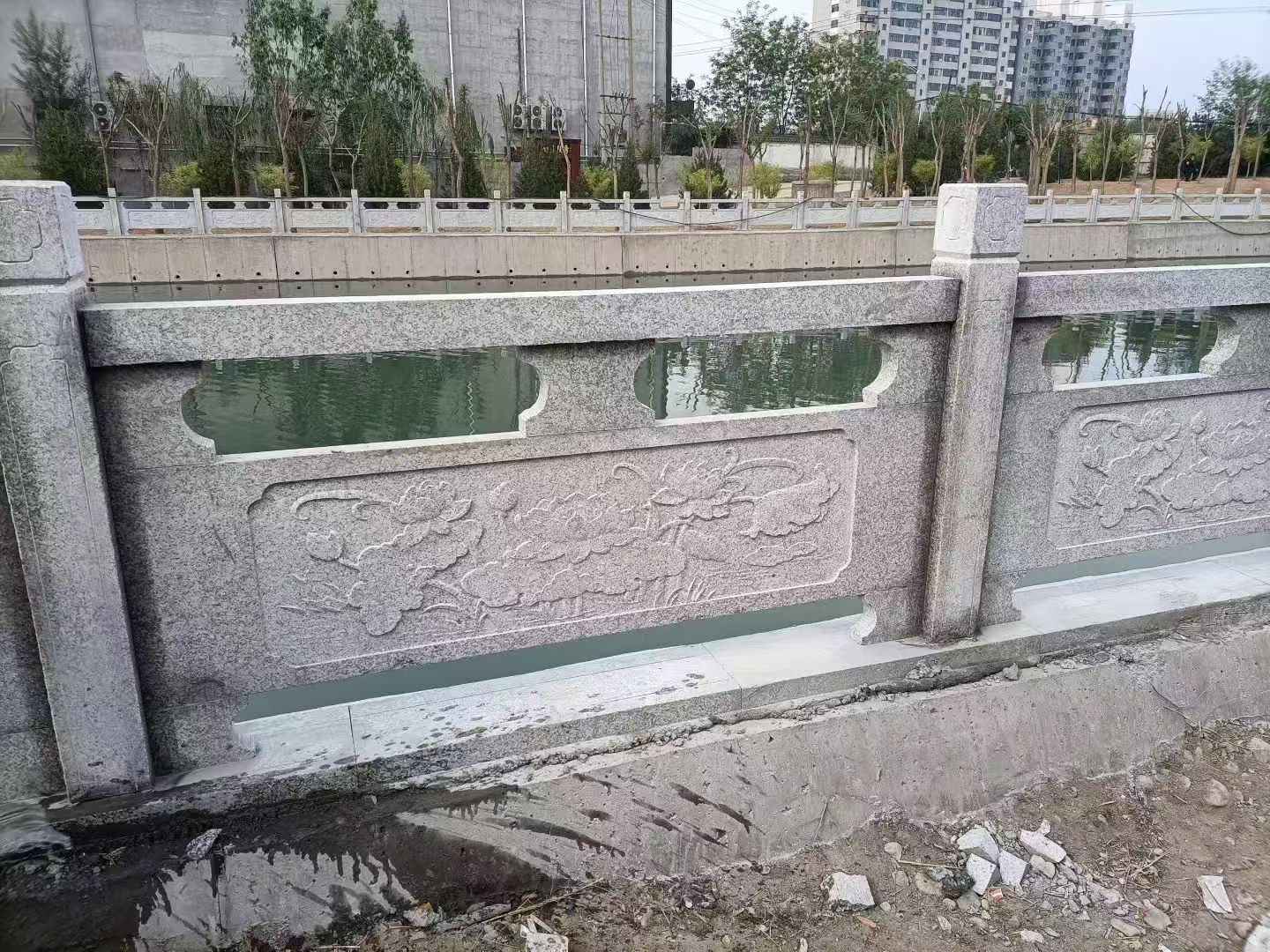 茂名 芙蓉白大花桥梁、河道，石材栏杆、围栏、护栏