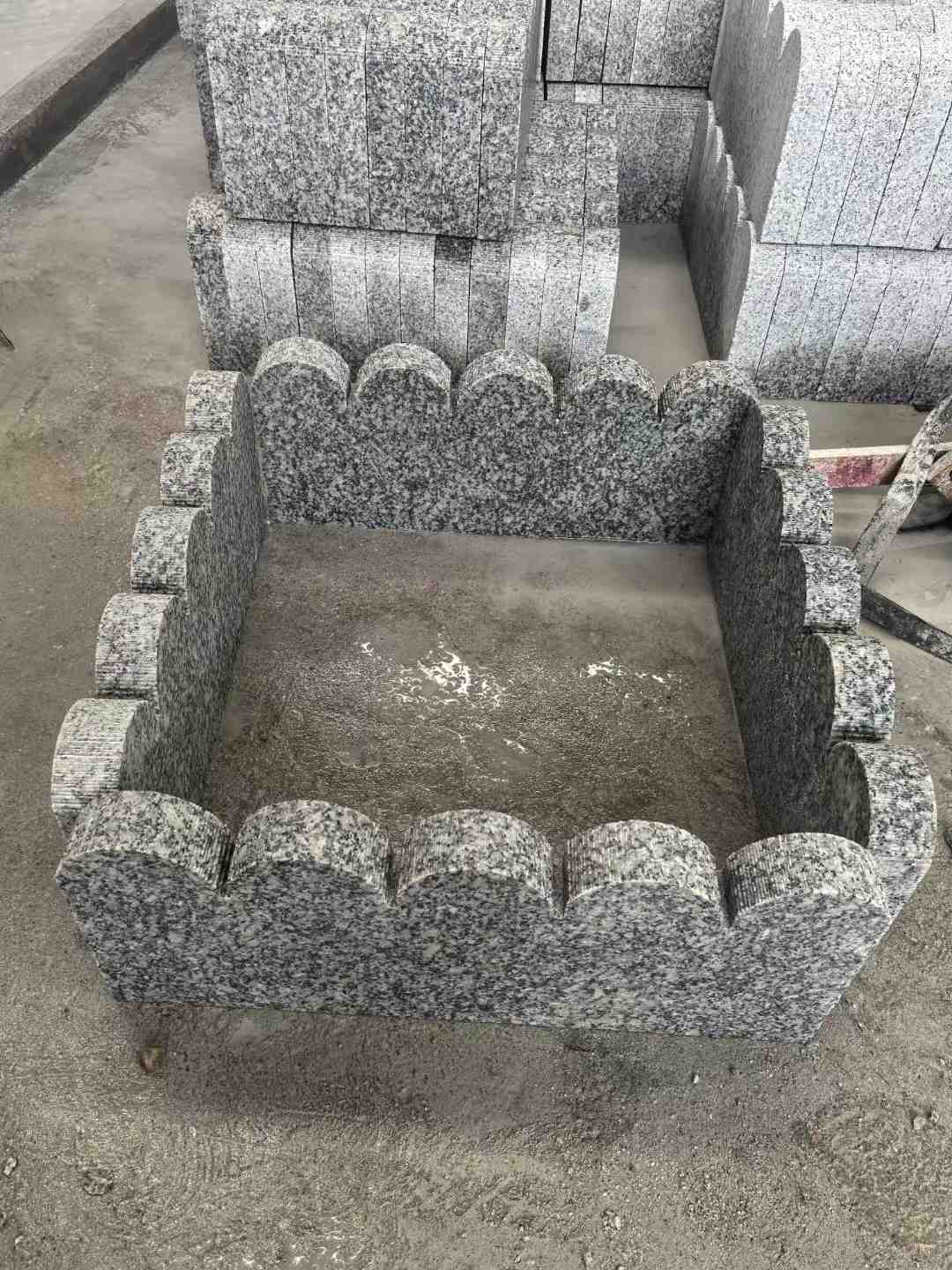 茂名 花边石、花坛围栏石、花池界石、菜园栅栏石、镶边石、波浪状界石介绍