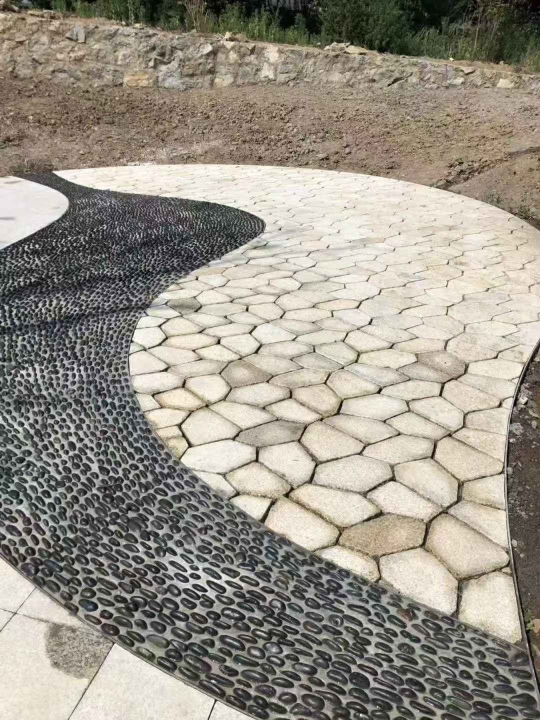 茂名 黄金麻冰裂缝室外铺装效果完美展示