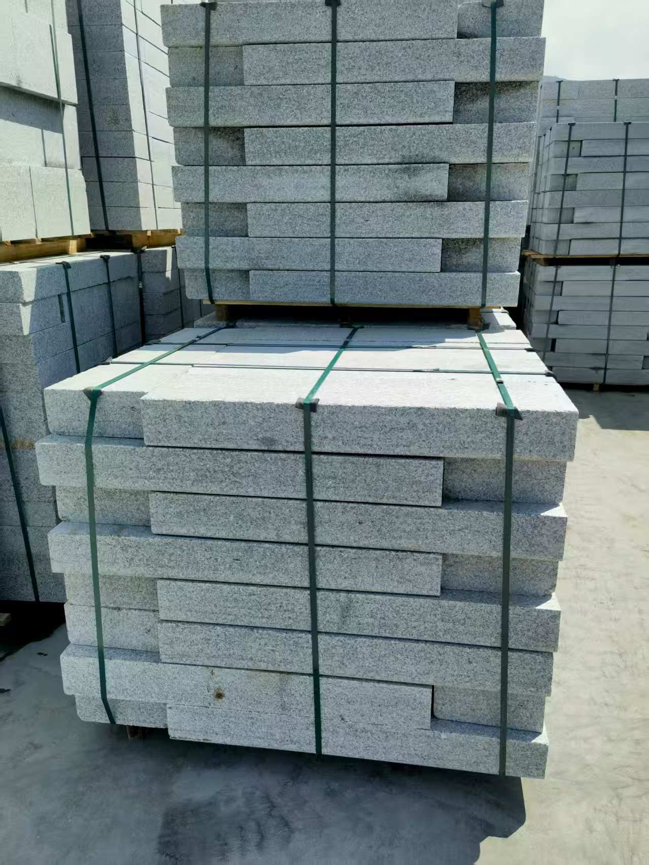 茂名 芙蓉白花岗岩路沿石、平石尺寸标准，色泽均匀