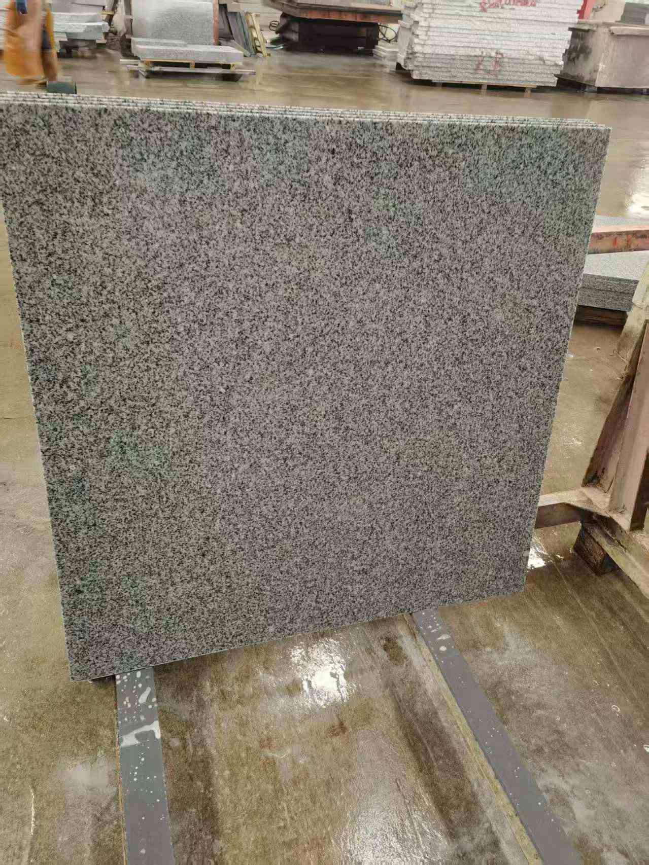 茂名 芝麻白光面900*900，高地铁标准